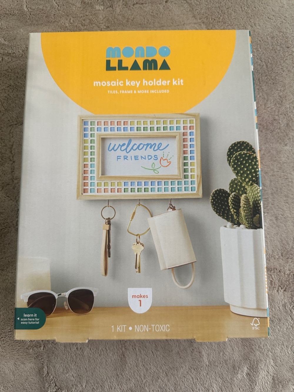 Mondo Llama Mosaic Key Holder Kit - Multicolor